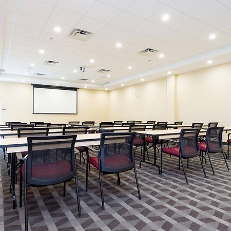 Towneplace Suites By Marriott Edmonton South Exteriör bild